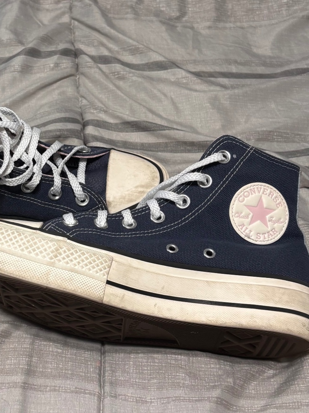 Converse Chuck Taylor High Top Navy Pink Women’s 7